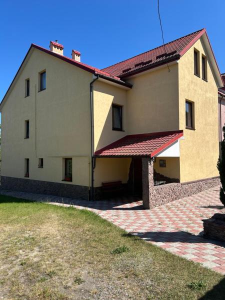 Oreste, Varaa  Bryukhovychi Lviv