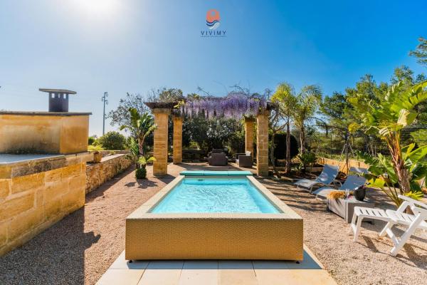 Villa Dolce Vita by Vivimy, Varaa  Hotellit Marina di Pescoluse uima-altaalla, Uima-allas