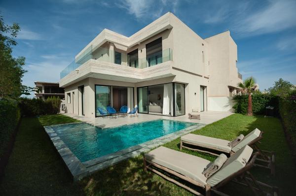 Villa Alfa Élégance, Calme & Confort Premium, Varaa  Hotellit Marrakech-Tensift-Haouz uima-altaalla, Uima-allas