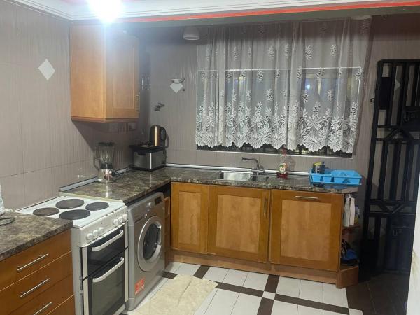 Chelsea Village, Varaa  Trofwi Brong-Ahafo