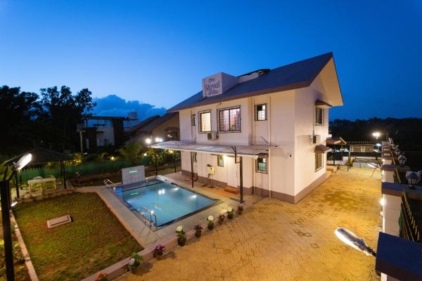 The Royal Villa, Varaa  Hotellit New Delhi uima-altaalla, Uima-allas