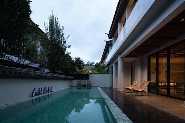 ANALO Resort Hotel, Varaa  Yunnan hotellit, joissa on uima-allas, Uima-allas