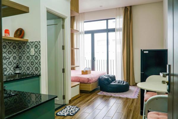Nha Trong Ngo Homestay - Studio Apartment - Beachside - Western Area Da Nang, Varaa Huoneisto Da Nang hotellit, joissa on pysäköinti, Pysäköinti