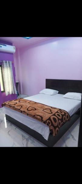 OMKARA GUEST HOUSe, Varaa  Hotellit New Delhi pysäköinnillä, Pysäköinti