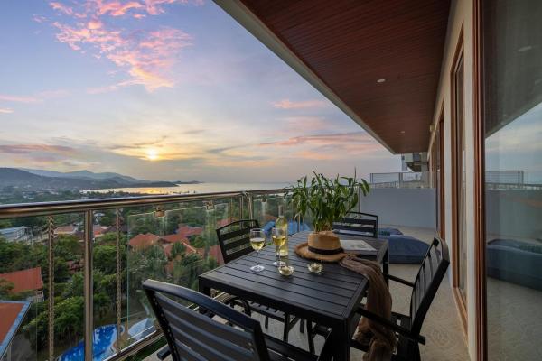 3 bedroom condo with beautiful views, Varaa  Ko Samui Ko Samui