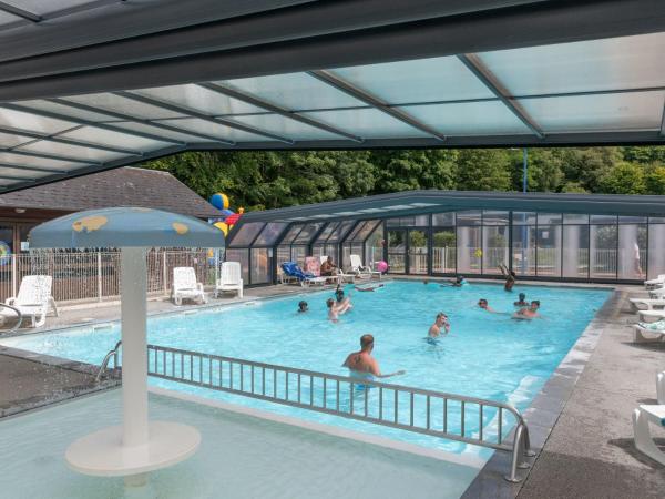 Camping La Chênaie, Varaa  Hotellit Haute-Normandie uima-altaalla, Uima-allas