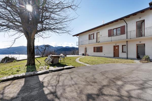 Casa Vacanza da Zia Piera, Varaa  Pettenasco Lake Orta