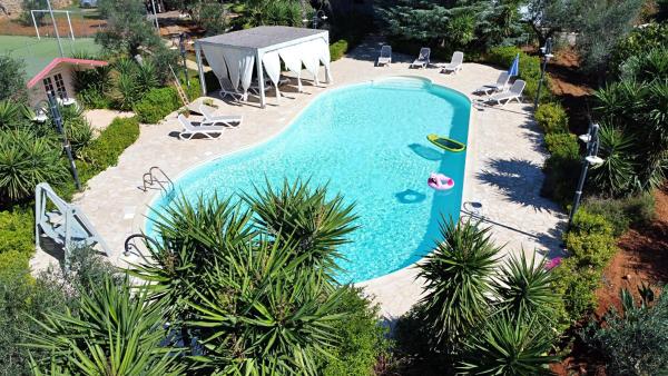 Villa Frande - Con Ampia Piscina E Campo Da Gioco Privato, Varaa  Alessano Salento
