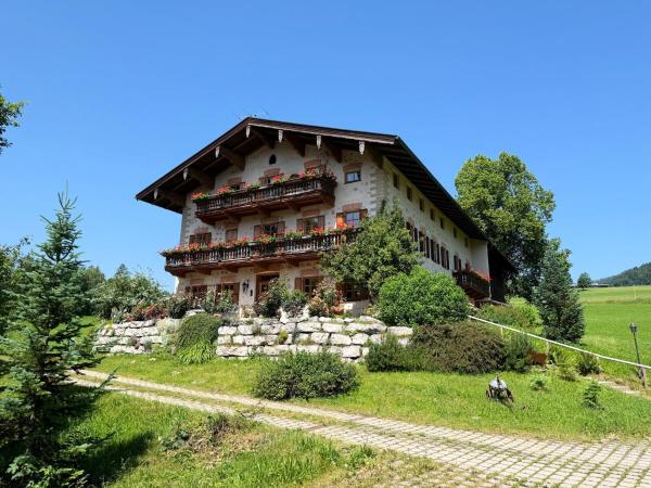 Gästehaus Hausenbauer, Varaa  Hotellit Baijeri pysäköinnillä, Pysäköinti