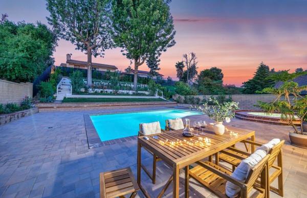 Luxe Sundance Villa 3BR with Pool and Spa Near Disney, Varaa  Pomona Los Angeles Metropolitan Area