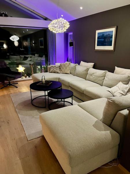 Modern Villa in central Tromsø, Varaa  Hotellit Troms og Finnmark pysäköinnillä, Pysäköinti