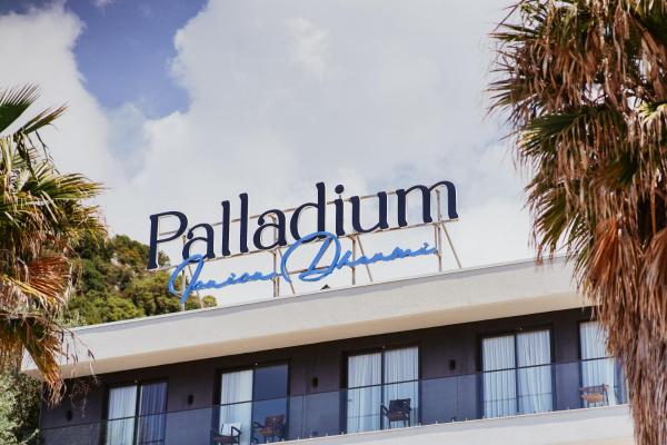 Palladium Beach Resort- Luxury Leading Hotels, Private Beach Included, Varaa  Dhërmi Vlorë County