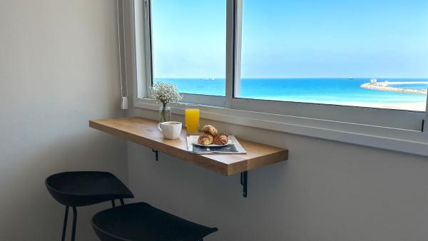 Angel Apt-Amazing SeaView-Netfix-Wifi-Free Parking, Varaa  Ashdod Center District Israel