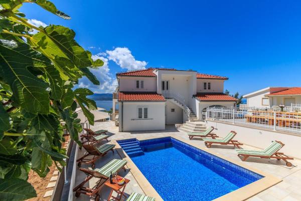 Villa Katarina, Varaa  Stanići Split Region