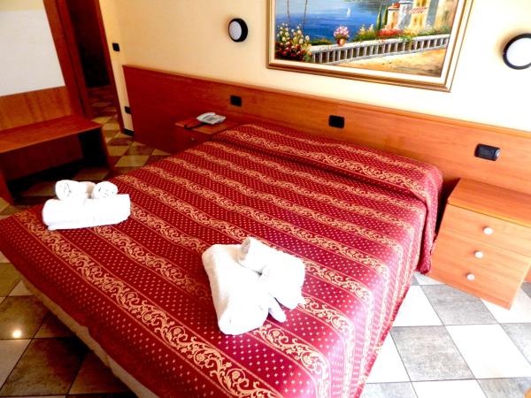 RESIDENCE HOTEL ISABELLA, Varaa  Loano Liguria