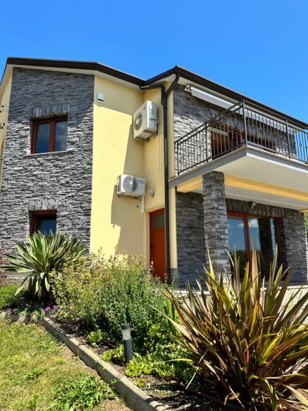 Villa Domenica Kostrena, Varaa  Kvarner hotellit, joissa on pysäköinti, Pysäköinti