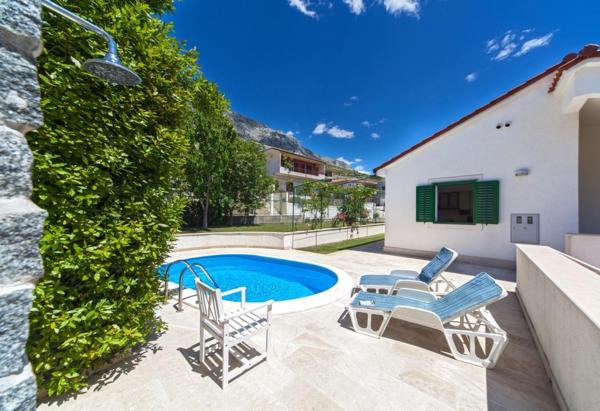 Villa Živana, Varaa  Split-Dalmatia hotellit, joissa on uima-allas, Uima-allas
