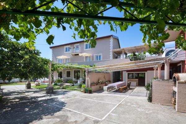 Apartments Al Parma, Varaa Huoneisto Budva 