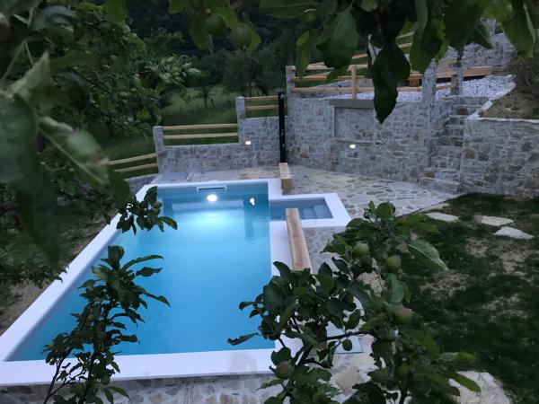 Apartments Cvetje, Varaa Huoneisto Tolmin 