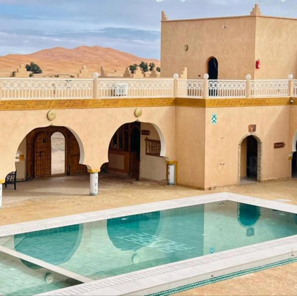 Hotel Sunset palace Merzouga, Varaa  Hotellit Meknes-Tafilalet uima-altaalla, Uima-allas