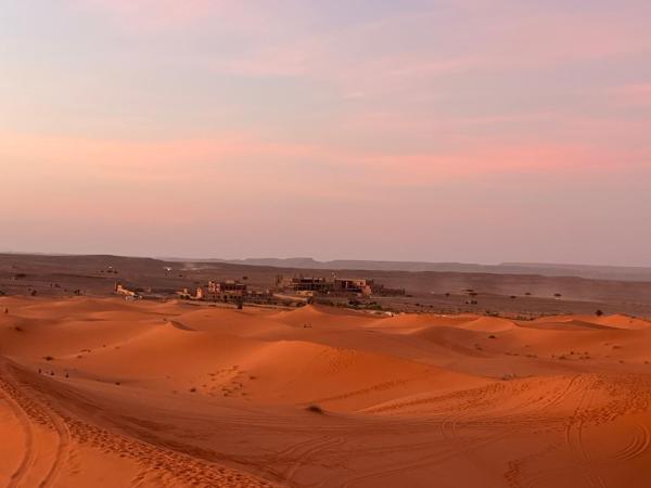 Berber Dreams Desert Camp, Varaa  Hotellit Meknes-Tafilalet uima-altaalla, Uima-allas