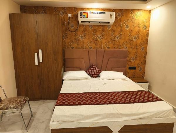 City Square banquet and clubhouse, Varaa  Patna hotellit, joissa on uima-allas, Uima-allas