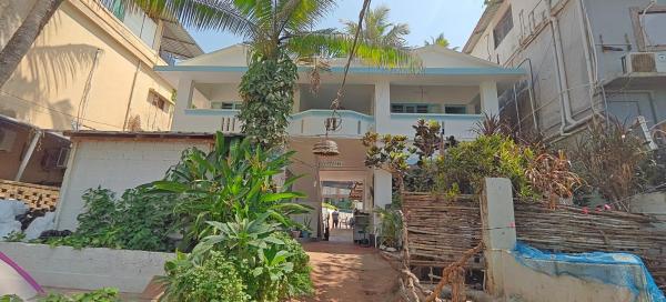 Yog Inn, Varaa  Varkala New Delhi