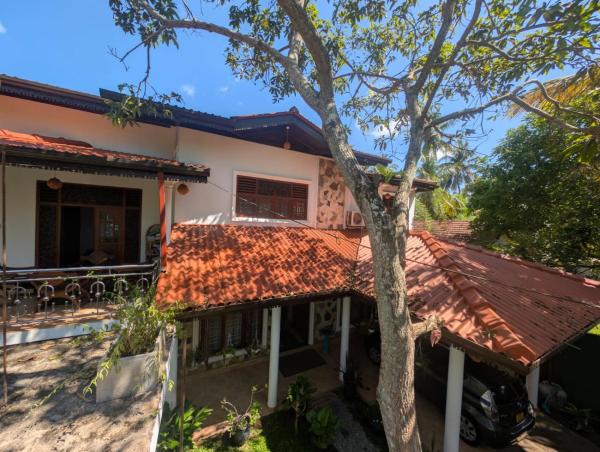 Birty\s Barefoot Bay, Varaa  Malalagamaduwa Galle District