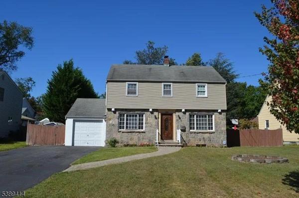 Single Family Homes Dunelle, Varaa  Dunellen New Jersey