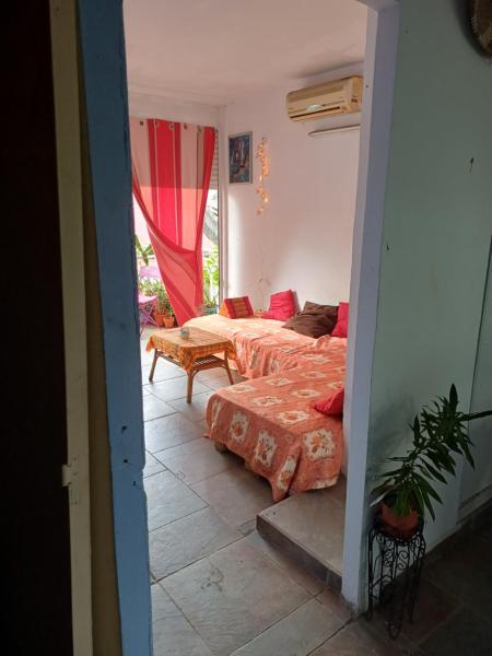Chez Brahim, Varaa Hotelli Pointe-à-Pitre Grande-Terre