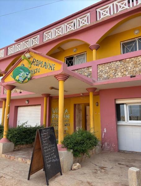 Villa Romaine, Varaa  Rufisque-Bargny hotellit, joissa on uima-allas, Uima-allas