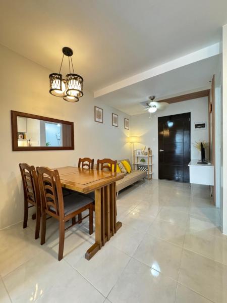 2 Bedroom Condo can accommodate up to 7 pax, Varaa  Visayas hotellit, joissa on pysäköinti, Pysäköinti