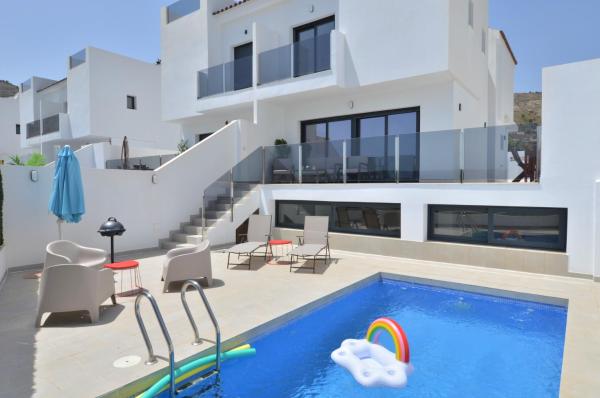 Mountain Villa with Pool by NRAS, Varaa  Orcheta Valencia Community