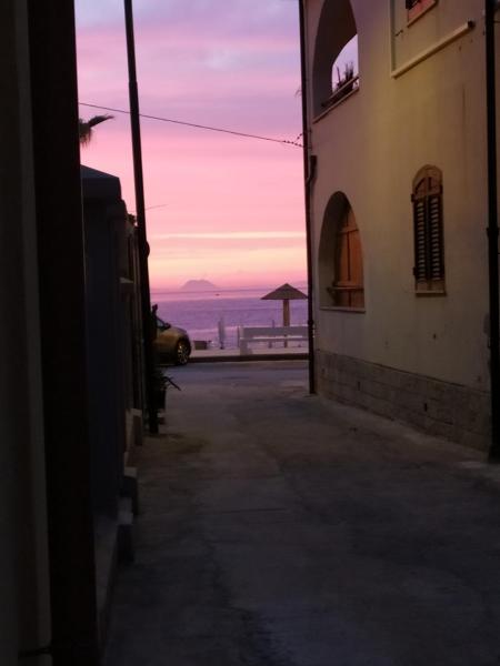 LA RAJA, Varaa  Scilla Calabria