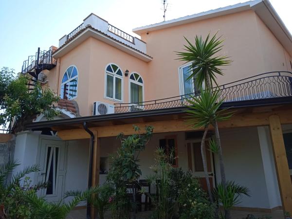 Villhour ristorante e B&b, Varaa  Rocca Imperiale Calabria