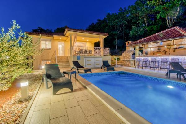 Villa Sole, Varaa  Kvarner Islands hotellit, joissa on uima-allas, Uima-allas