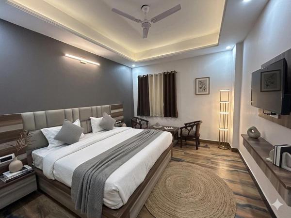 Infinity Stay Har ki Pauri Haridwar, Varaa  Uttarakhand hotellit, joissa on pysäköinti, Pysäköinti
