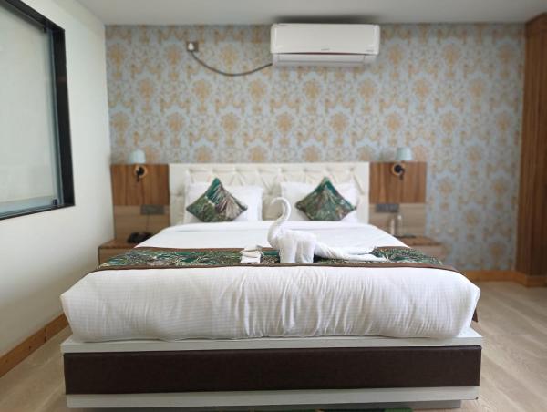 Jain Hotel & Resort, Varaa  Sikkim hotellit, joissa on uima-allas, Uima-allas