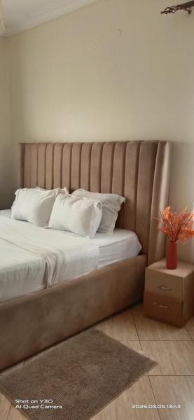 Bujojun stay 2 bedrooms apartment in Entebbe, Varaa Huoneisto Entebbe 