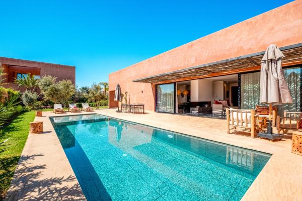 Villa Bohō - 4 Suites & Piscine privée, Varaa  Hotellit Marrakech-Tensift-Haouz pysäköinnillä, Pysäköinti