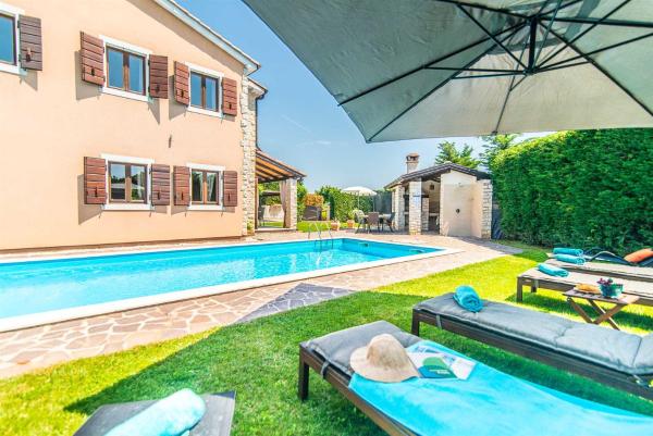 Villa Nicole by Kompas Villas, Varaa  Bibići Istria
