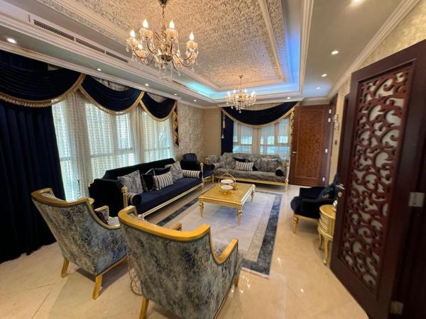 Luxury Royal Villa with 7 Master Suites, Varaa  Ajman Arabiemiirikunnat