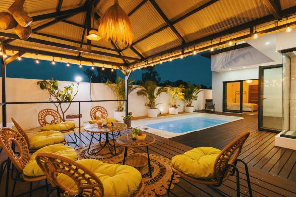Modern Villa 3BR - Private Pool - Rooftop Bar BBQ, Varaa  Mauritius North Coast hotellit, joissa on uima-allas, Uima-allas