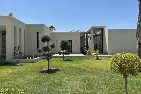 Villa MIRAGE - LUXURY VILLA WITH POOL, Varaa  Hotellit Marrakech-Tensift-Haouz uima-altaalla, Uima-allas