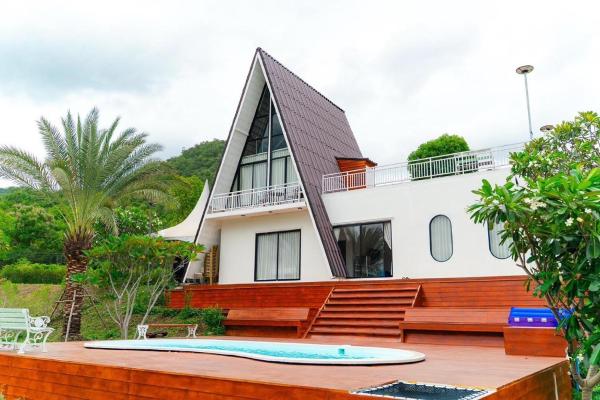 Honey Queen Resort, Varaa  Central Thailand hotellit, joissa on uima-allas, Uima-allas