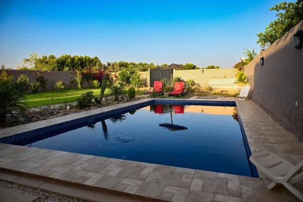 Villa Piscine Hammam vu sur les montagnes, Varaa  Hotellit Marrakech-Tensift-Haouz uima-altaalla, Uima-allas