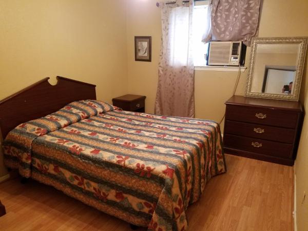 Executive Inn  Suites