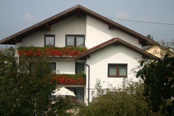 Haus Stuttgart, Varaa Bed and Breakfast Mauerkirchen 