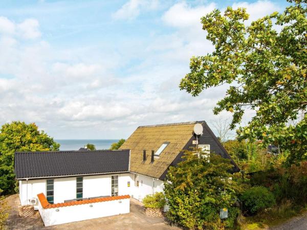 4 star holiday home in Allingåbro, Varaa Lomakoti  